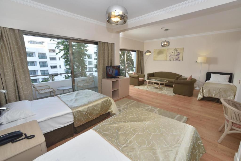 Jasmine Court Hotel Kyrenia  Bilik gambar